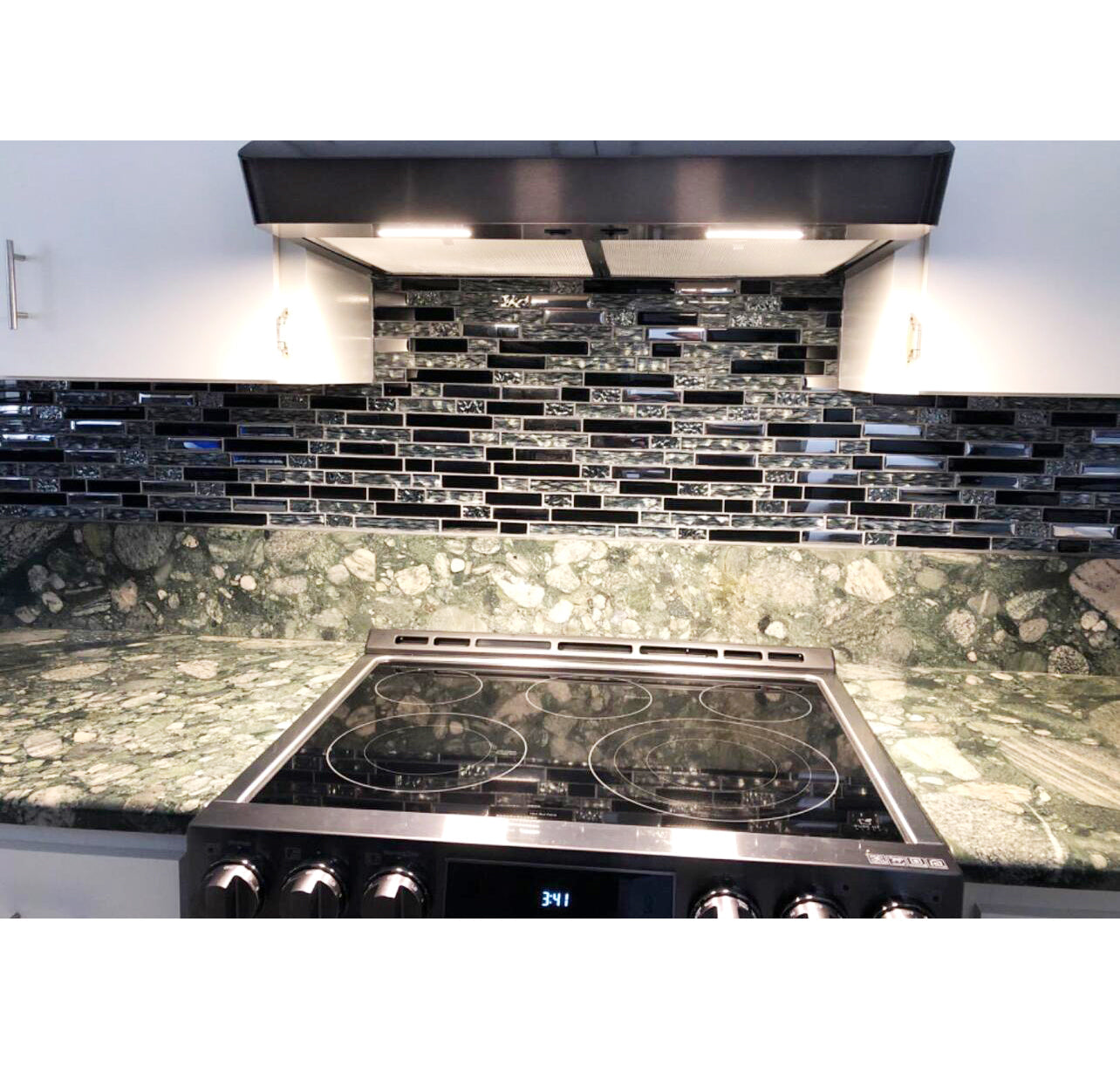 Black Chrome Silver Glass Tile Kitchen Backsplash Art Mosaic Bath Wall(Pack of 5)